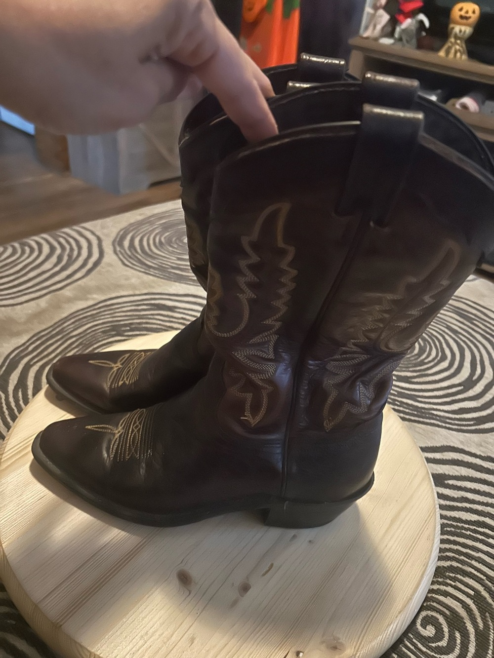 Women's Dark Brown Embroidered Western Heeled Boots